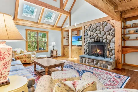 84 Cuttyhunk Avenue Vineyard Haven MA 02568