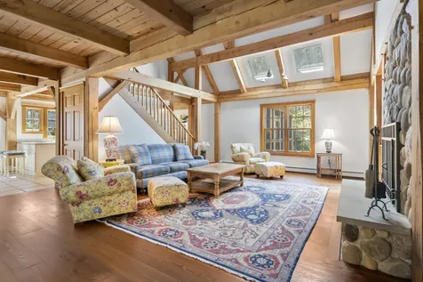 84 Cuttyhunk Avenue Vineyard Haven MA 02568