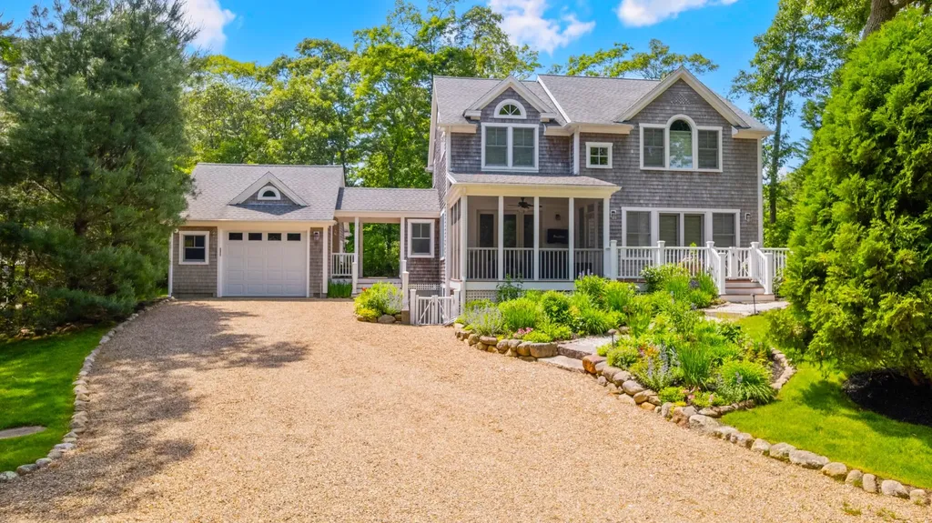 174 Tashmoo Avenue Vineyard Haven MA 02568