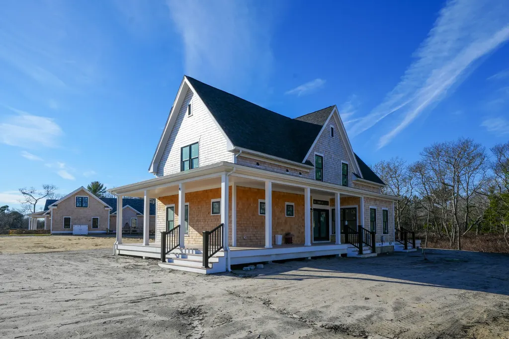 4 Hopes Way Oak Bluffs MA 02557