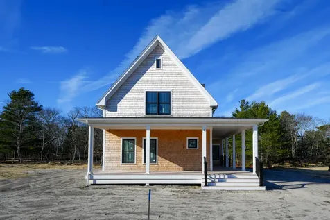 4 Hopes Way Oak Bluffs MA 02557
