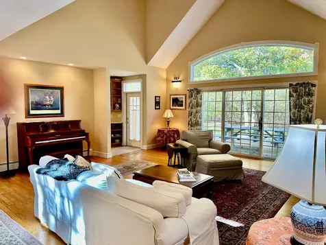 248 Pond Road West Tisbury MA 02575