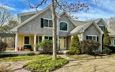 248 Pond Road West Tisbury MA 02575