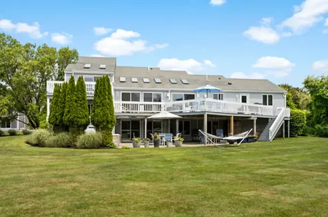 11 Plains Court Edgartown MA 02539