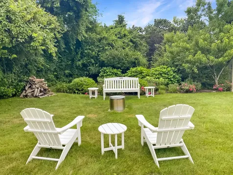 11 Plains Court Edgartown MA 02539