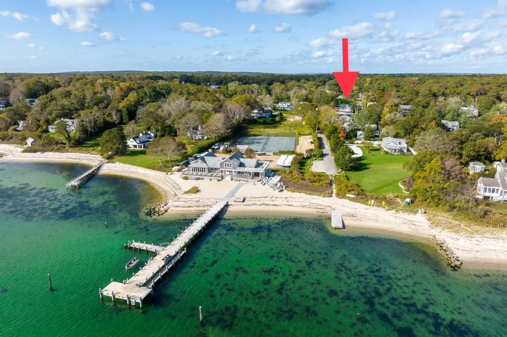 324 Main Street Vineyard Haven MA 02568