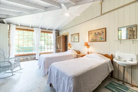 324 Main Street Vineyard Haven MA 02568