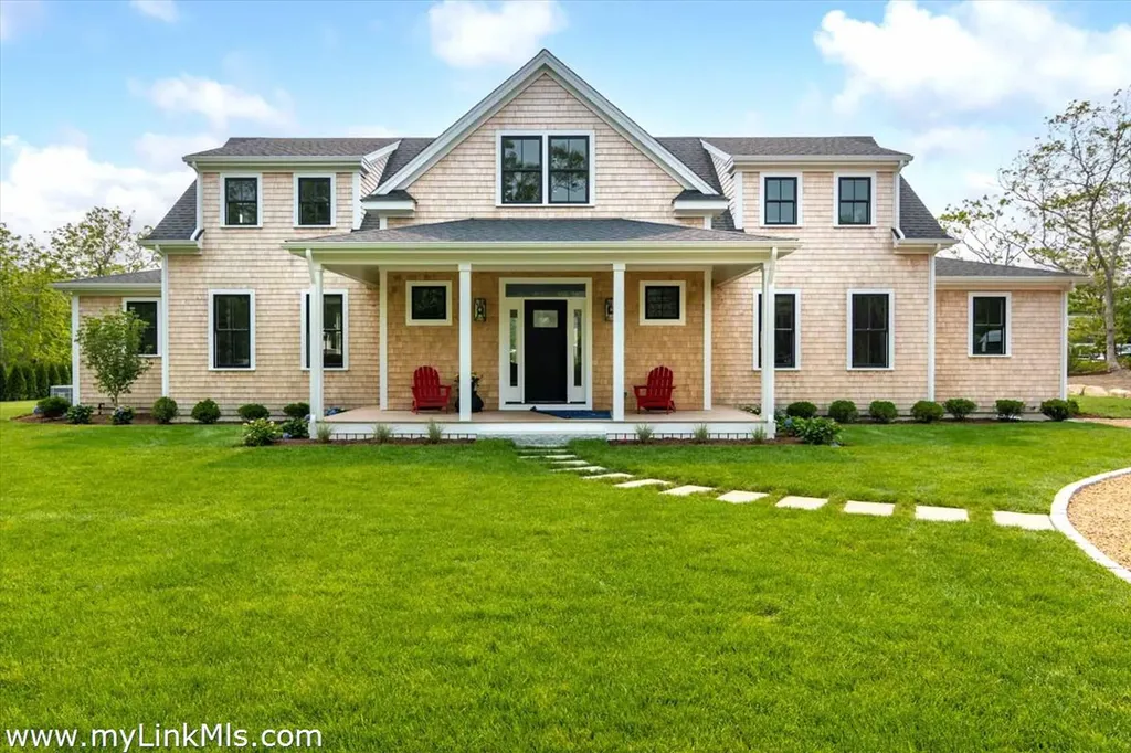 2 Bennett Way Edgartown MA 02539