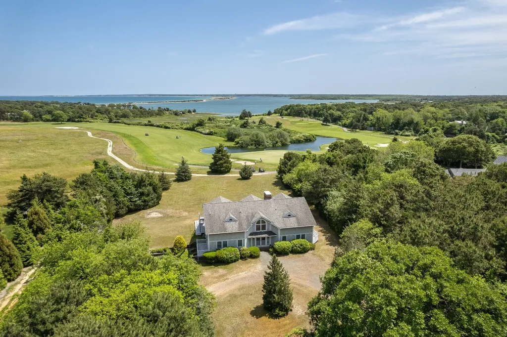 42 Tylers Creek Road Oak Bluffs MA 02557