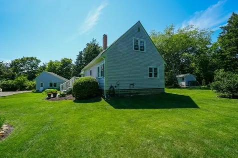 83 Wing Road Oak Bluffs MA 02557