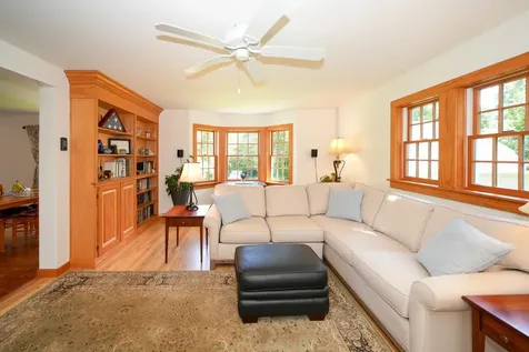 83 Wing Road Oak Bluffs MA 02557