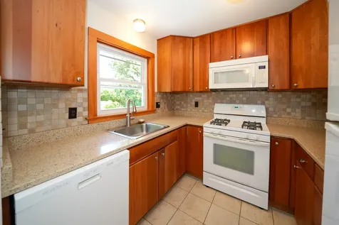 83 Wing Road Oak Bluffs MA 02557