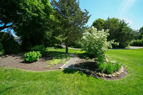 83 Wing Road Oak Bluffs MA 02557