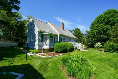 83 Wing Road Oak Bluffs MA 02557