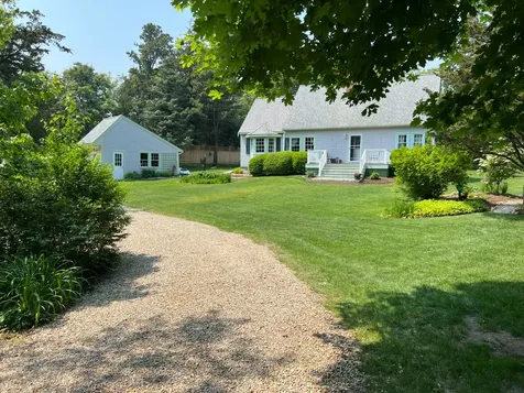 83 Wing Road Oak Bluffs MA 02557