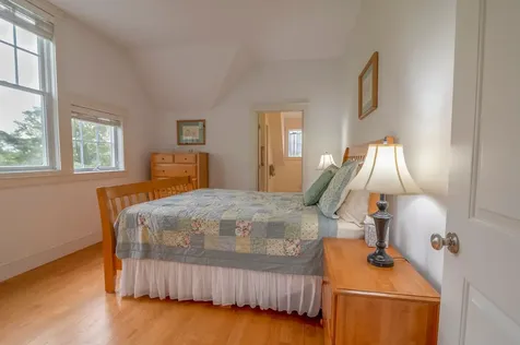 23 Jennie Lane Edgartown MA 02539