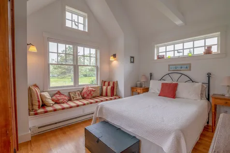 23 Jennie Lane Edgartown MA 02539