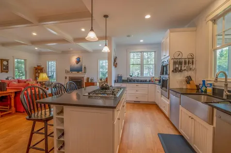 23 Jennie Lane Edgartown MA 02539