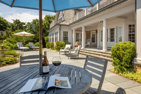 103 Main Street Vineyard Haven MA 02568