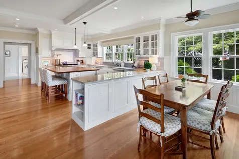 103 Main Street Vineyard Haven MA 02568