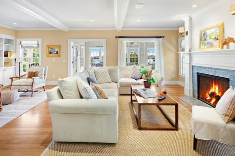 103 Main Street Vineyard Haven MA 02568