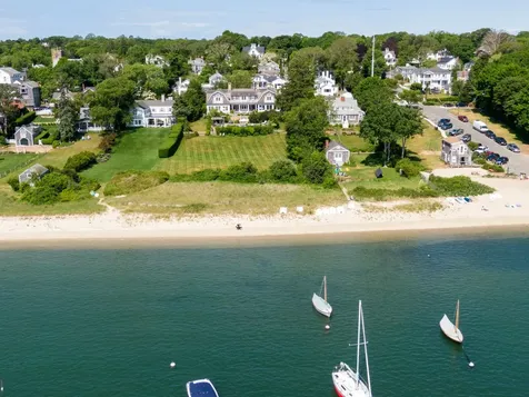 103 Main Street Vineyard Haven MA 02568