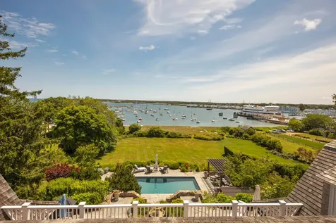 103 Main Street Vineyard Haven MA 02568