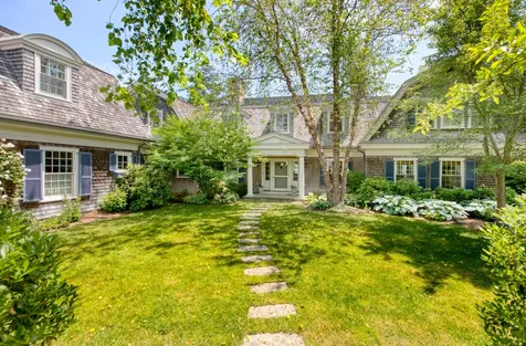 103 Main Street Vineyard Haven MA 02568