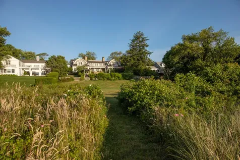 103 Main Street Vineyard Haven MA 02568