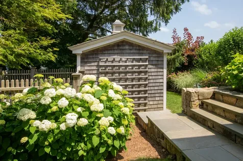103 Main Street Vineyard Haven MA 02568
