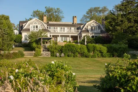 103 Main Street Vineyard Haven MA 02568