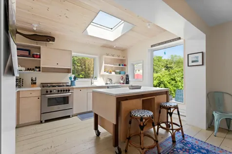 33 Summer Street Vineyard Haven MA 02568