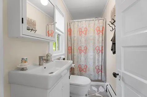 33 Summer Street Vineyard Haven MA 02568