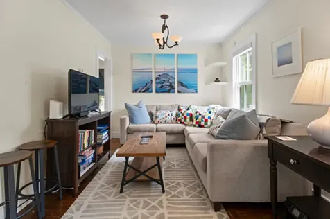 33 Summer Street Vineyard Haven MA 02568