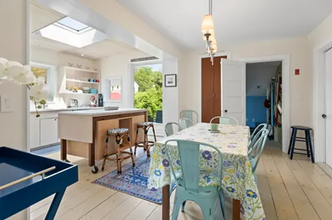 33 Summer Street Vineyard Haven MA 02568