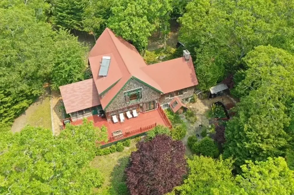 7 North Bog Road Edgartown MA 02539