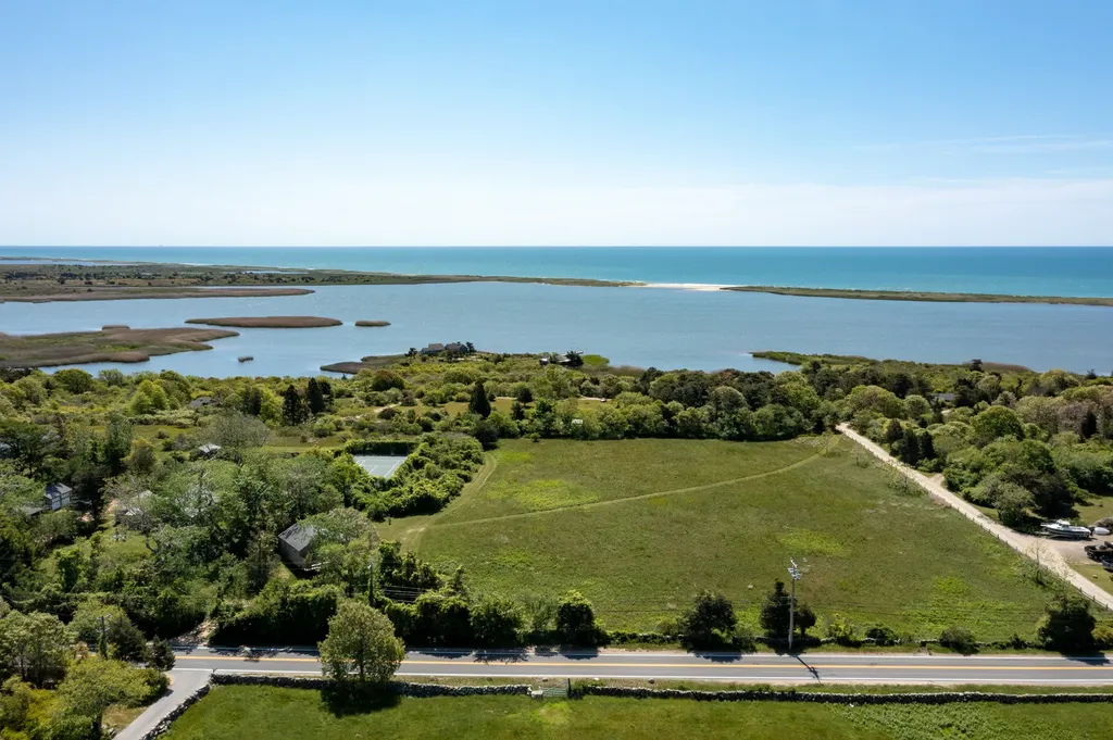260 South Road Chilmark MA 02575