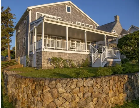 15 Mill Square Oak Bluffs MA 02557