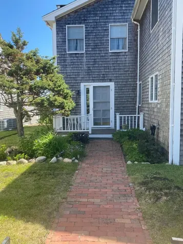15 Mill Square Oak Bluffs MA 02557