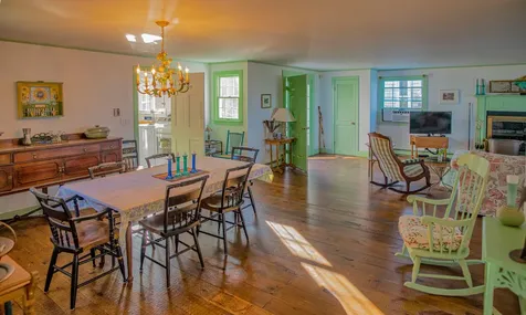 15 Mill Square Oak Bluffs MA 02557