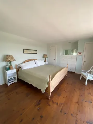 15 Mill Square Oak Bluffs MA 02557
