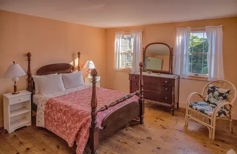 15 Mill Square Oak Bluffs MA 02557