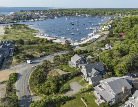 15 Mill Square Oak Bluffs MA 02557