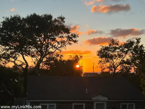 10 Mollys Way Chilmark MA 02535