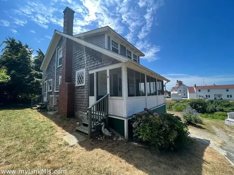 10 Mollys Way Chilmark MA 02535