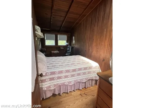 10 Mollys Way Chilmark MA 02535