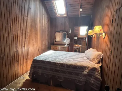 10 Mollys Way Chilmark MA 02535