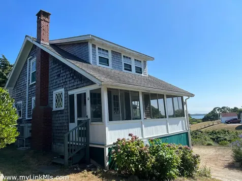 10 Mollys Way Chilmark MA 02535