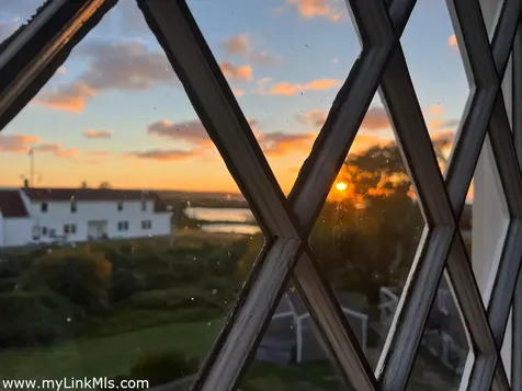 10 Mollys Way Chilmark MA 02535