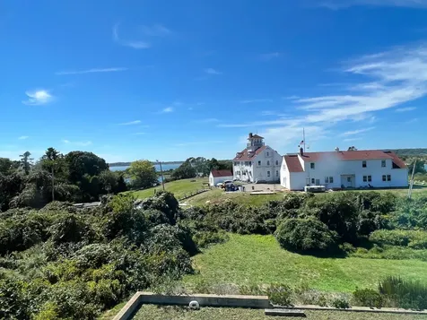 10 Mollys Way Chilmark MA 02535